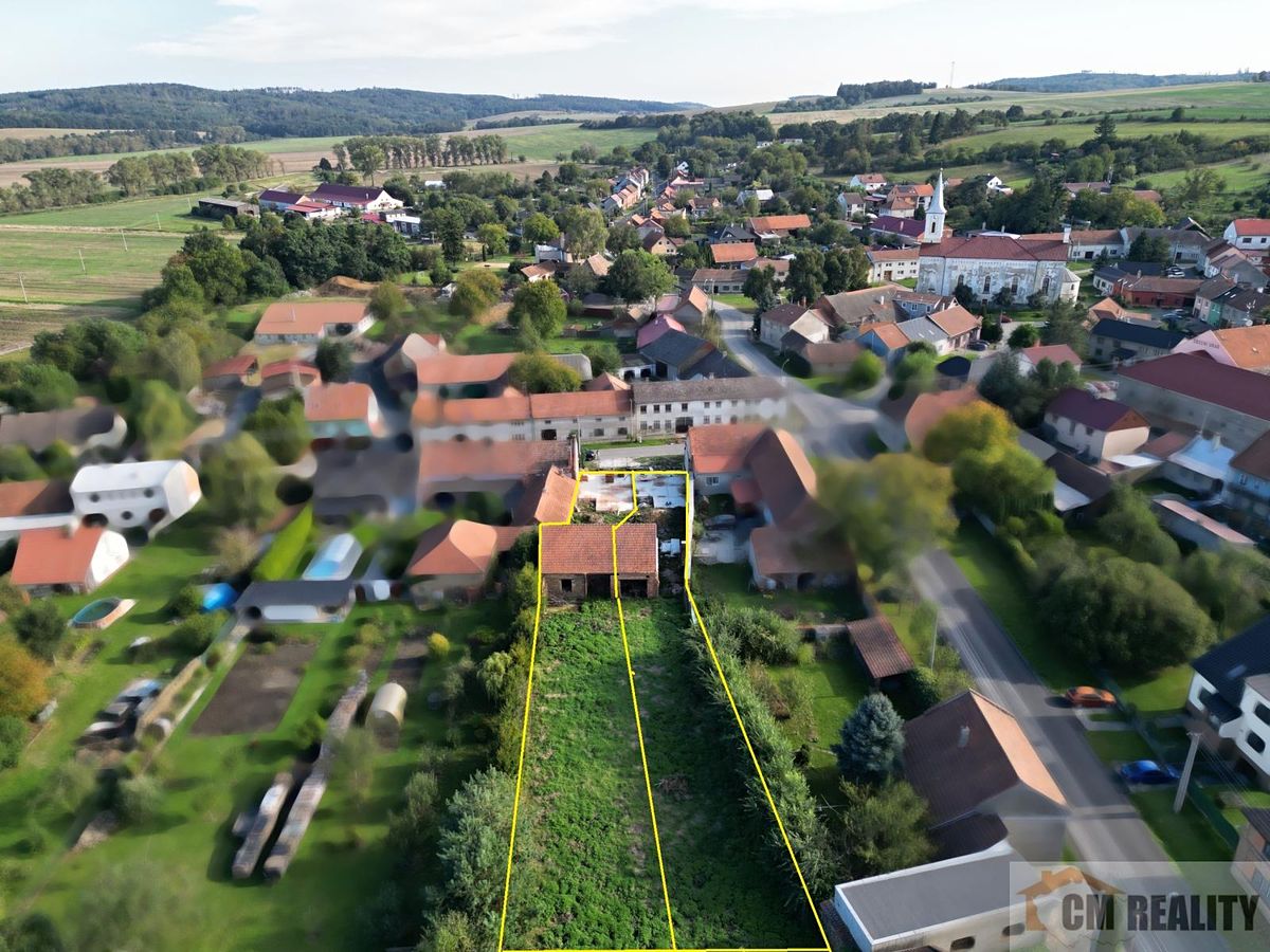 Prodej stavebního pozemku 855 m² – fotografie 2