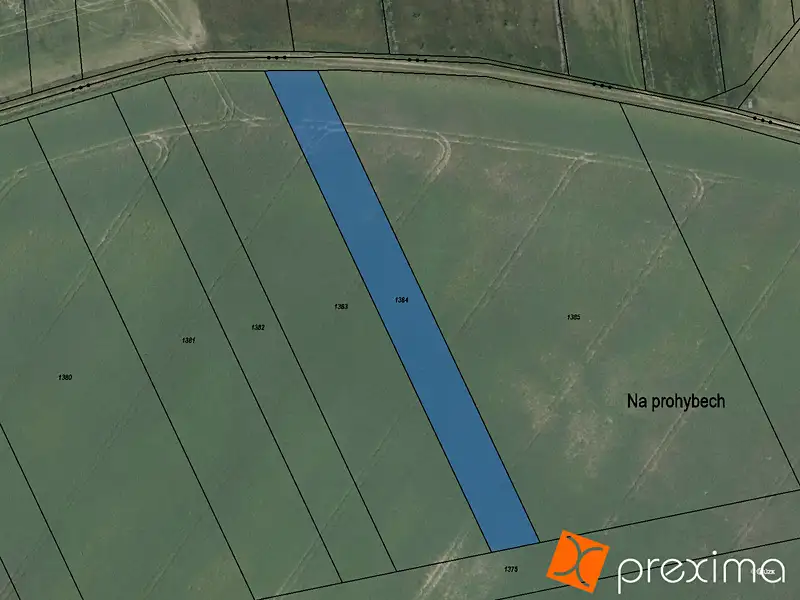 Prodej pole 2489 m², Vinaře – náhled fotky 1