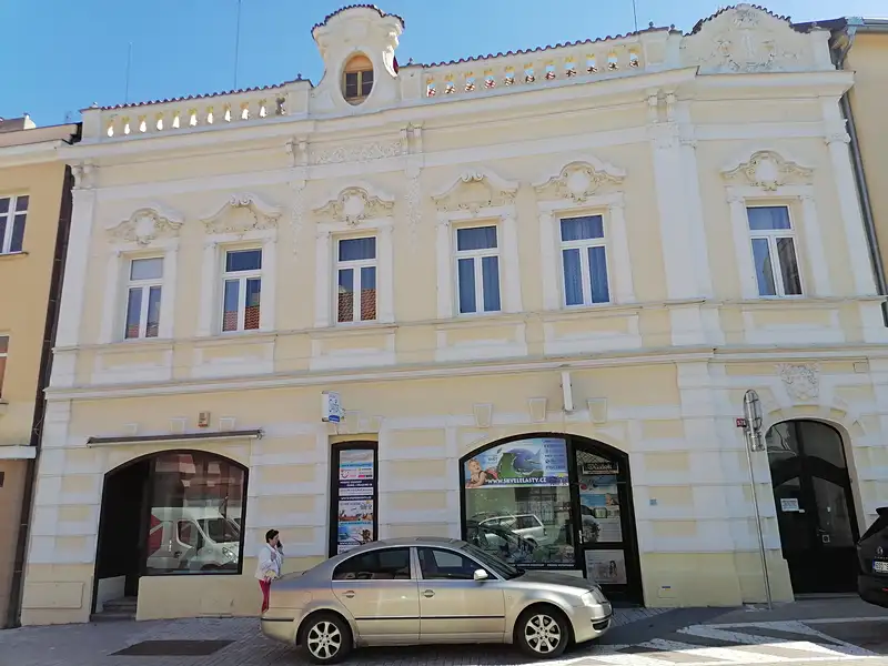Prodej činžovního domu 416 m², Kladno – náhled fotky 1