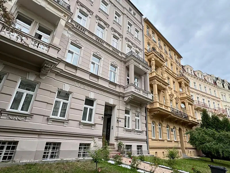 Prodej bytu 3+kk 103 m², Karlovy Vary – náhled fotky 1