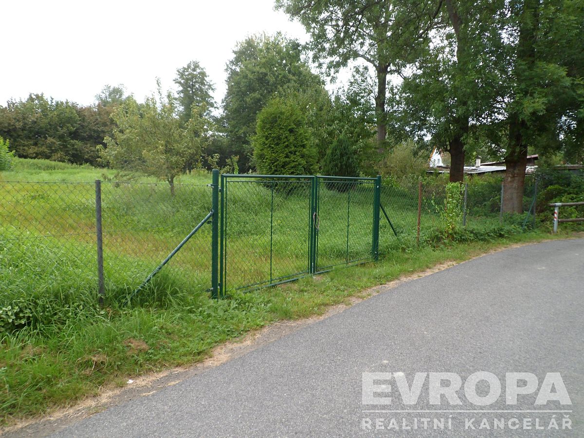 Prodej stavebního pozemku 2157 m² – fotografie 3