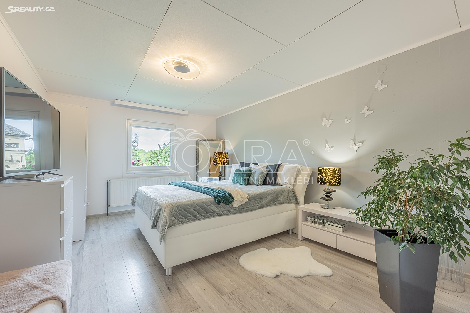 Prodej vícegeneračního domu 257 m², pozemek 2169 m² - Image 3