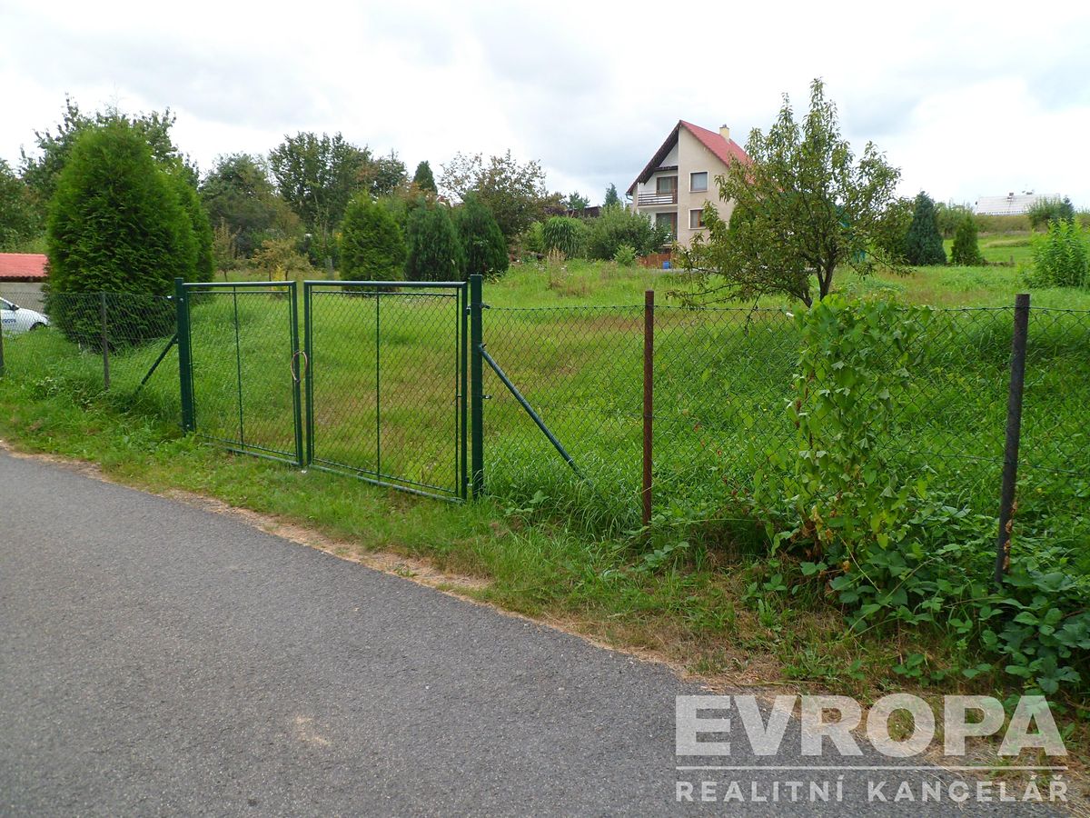 Prodej stavebního pozemku 2157 m² – fotografie 2