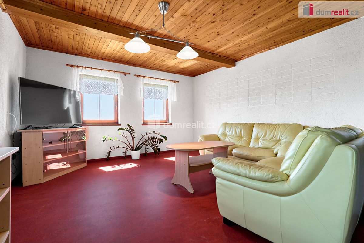 Prodej rodinného domu 230 m², pozemek 5967 m² – fotografie 5