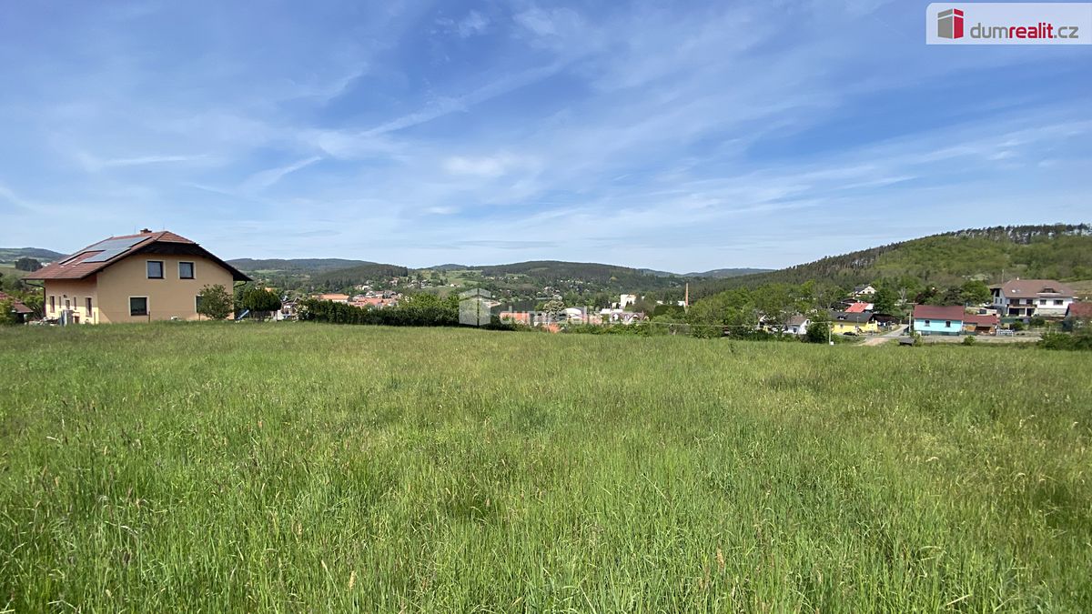Prodej stavebního pozemku 1100 m², Kamýk nad Vltavou – fotka 1 z 3