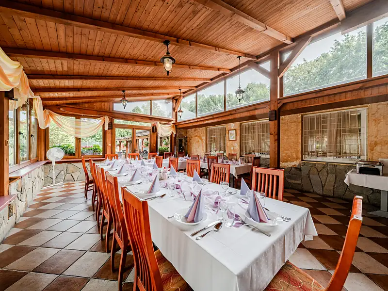 Prodej restaurace 752 m², Jablunkov – náhled fotky 2