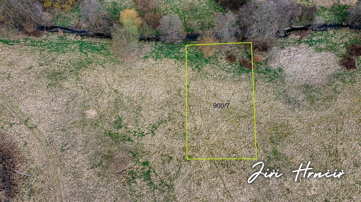 Prodej stavebního pozemku 966 m² – fotografie 5