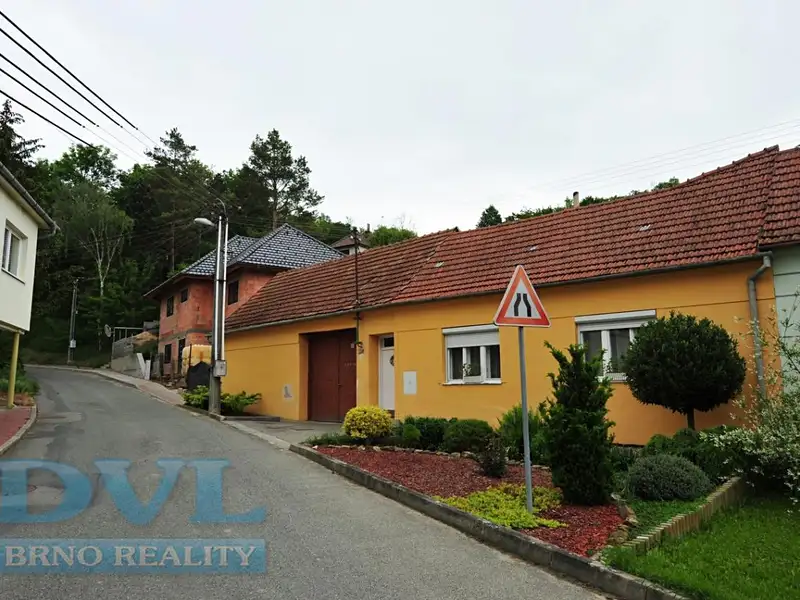 Prodej rodinného domu 100 m², pozemek 400 m², Rašovice – náhled fotky 1