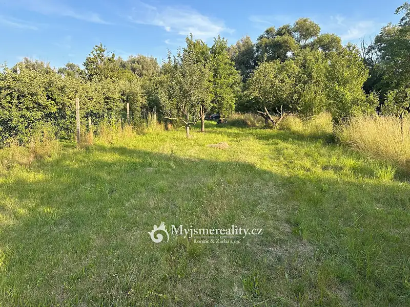 Prodej zahrady 2238 m², Znojmo – náhled fotky 3