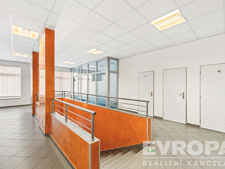 Комерційне приміщення в оренду, 268 м² (5 з 15)