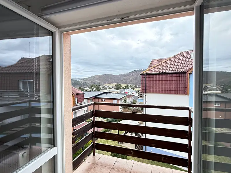 Prodej bytu 4+kk 84 m², Králův Dvůr – náhled fotky 3