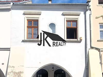 Prodej rodinného domu 304 m², pozemek 285 m²