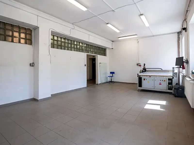 Prodej výrobní haly, prostoru 1097 m², Liptál – náhled fotky 2