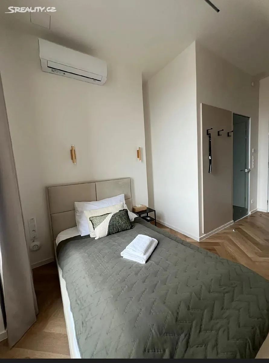 Pronájem bytu 1+kk 23 m², Brno