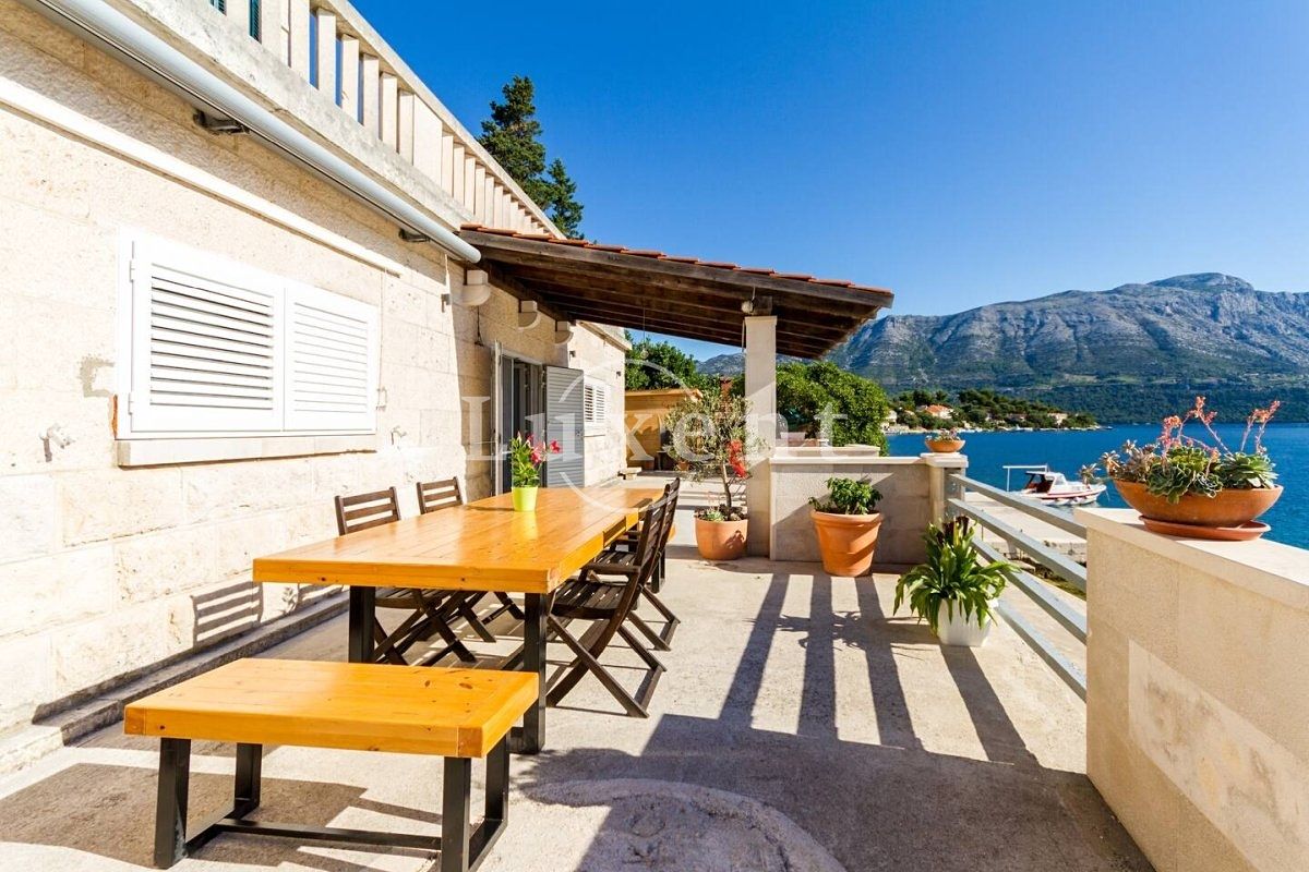 Prodej vily 125 m², pozemek 200 m², Korčula – fotka 1 z 3