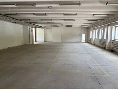 Pronájem skladového prostoru 391 m²