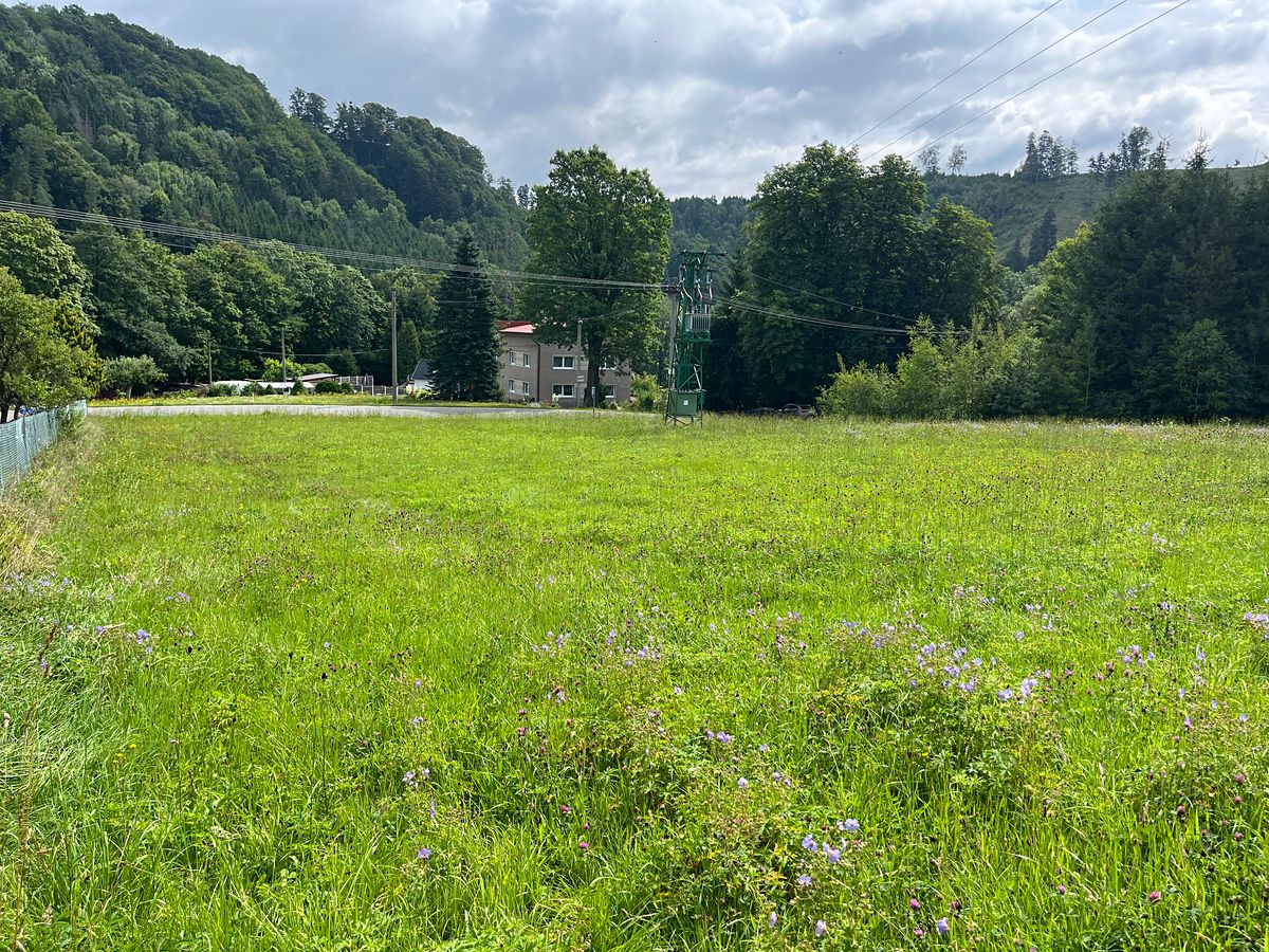 Prodej stavebního pozemku 1568 m²