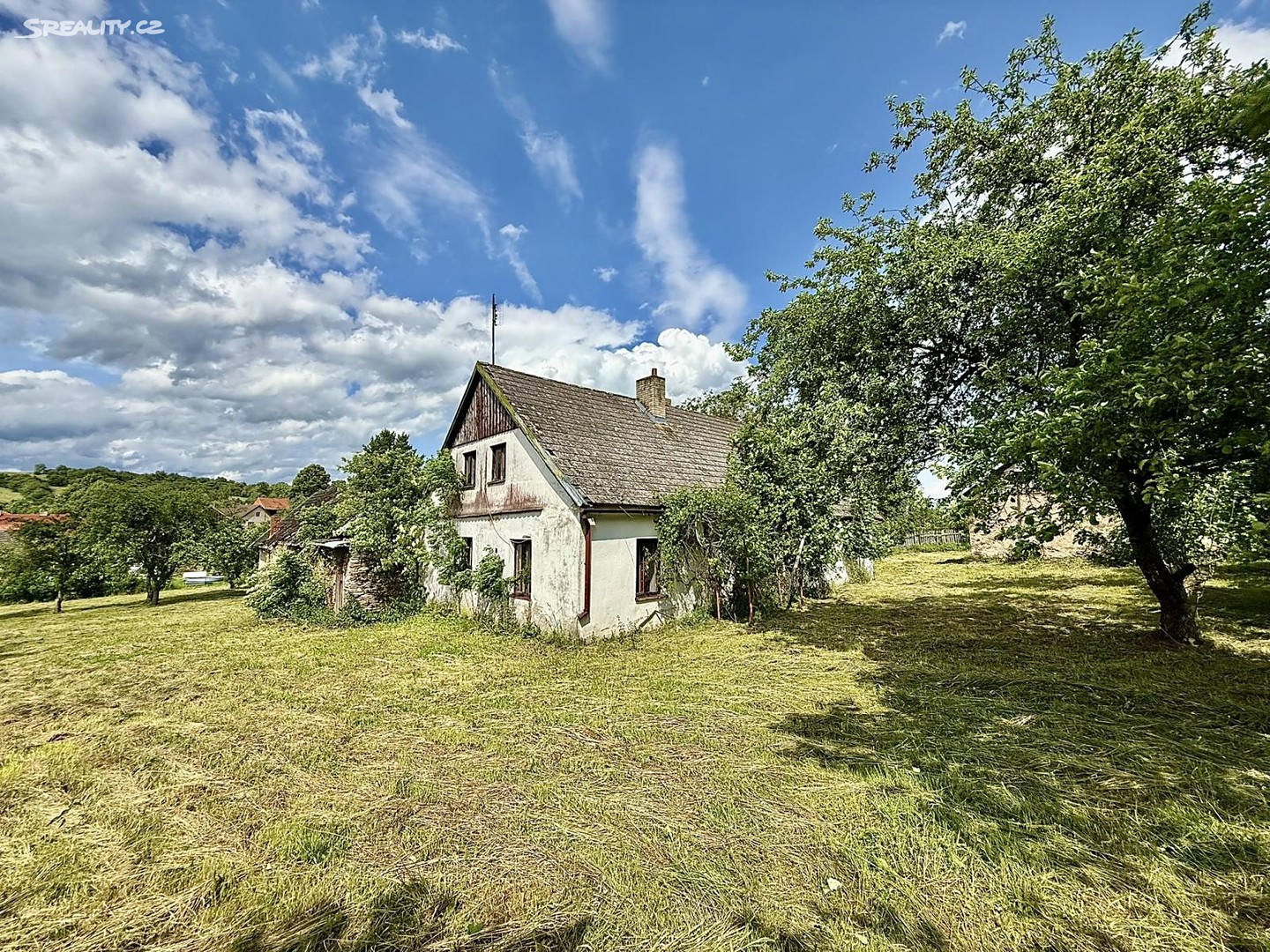 Prodej  rodinného domu 610 m², pozemek 9 881 m², okres Kutná Hora