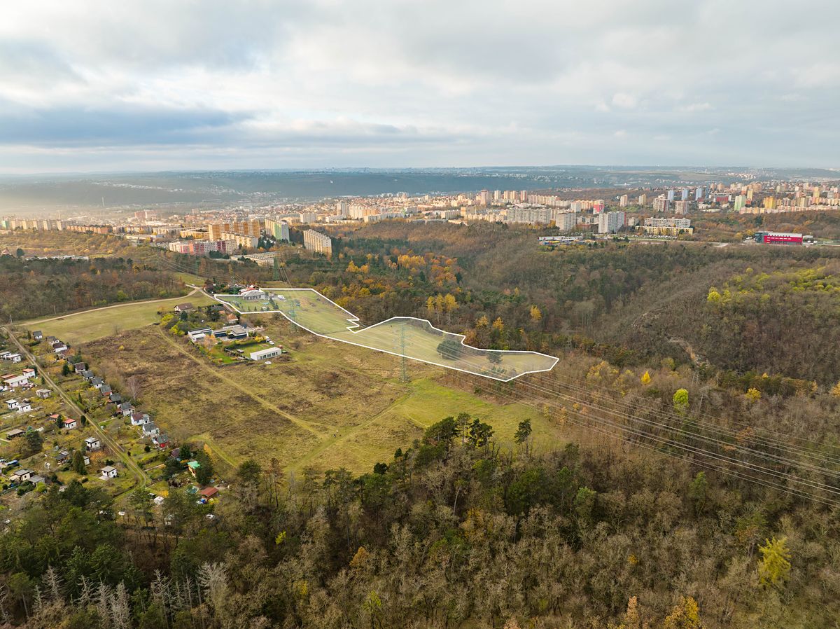 Prodej stavebního pozemku 22202 m² – fotografie 2