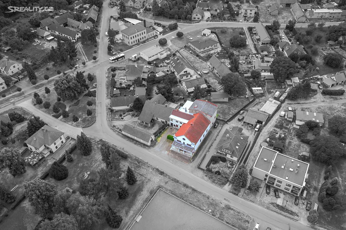Prodej komerční nemovitosti 865 m², Klamoš