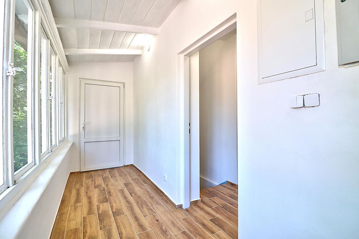 Prodej rodinného domu 106 m², pozemek 625 m² – fotografie 2