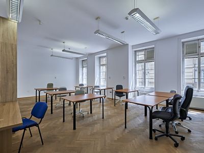 Pronájem kanceláře 212 m²