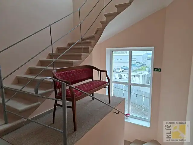 Pronájem kanceláře 46 m², Holešov – náhled fotky 2