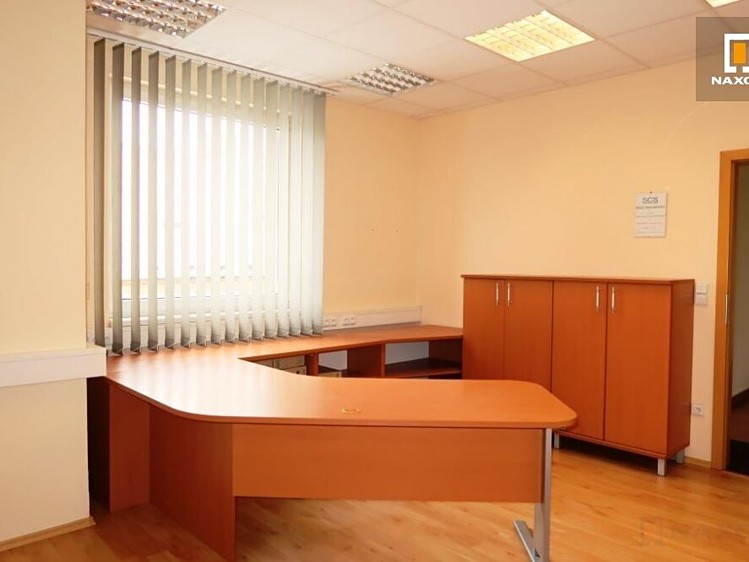 Pronájem komerčního prostoru, 45 m² (2 z 6)
