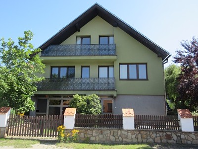 Prodej  rodinného domu 348 m², pozemek 498 m²