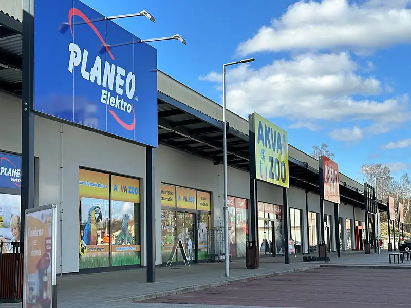 Pronájem obchodního prostoru 615 m², Cheb – náhled fotky 3