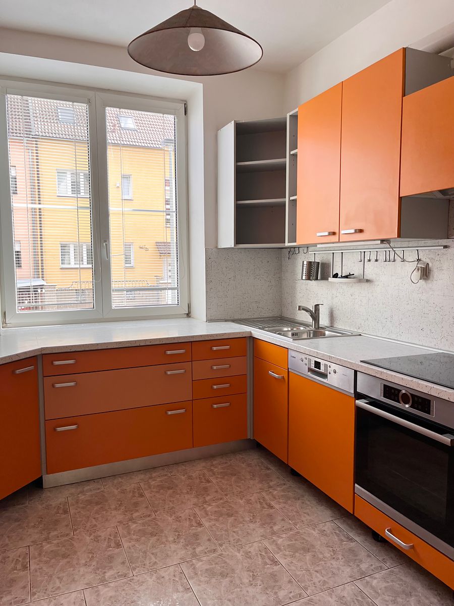 Prodej rodinného domu 180 m², pozemek 293 m² – fotografie 4