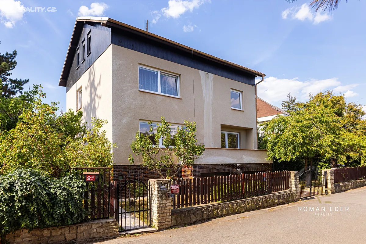 Prodej vícegeneračního domu 348 m², pozemek 576 m², Praha