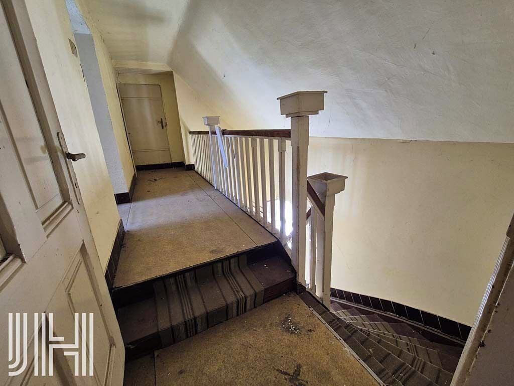 Prodej rodinného domu 240 m², pozemek 390 m² – fotografie 4