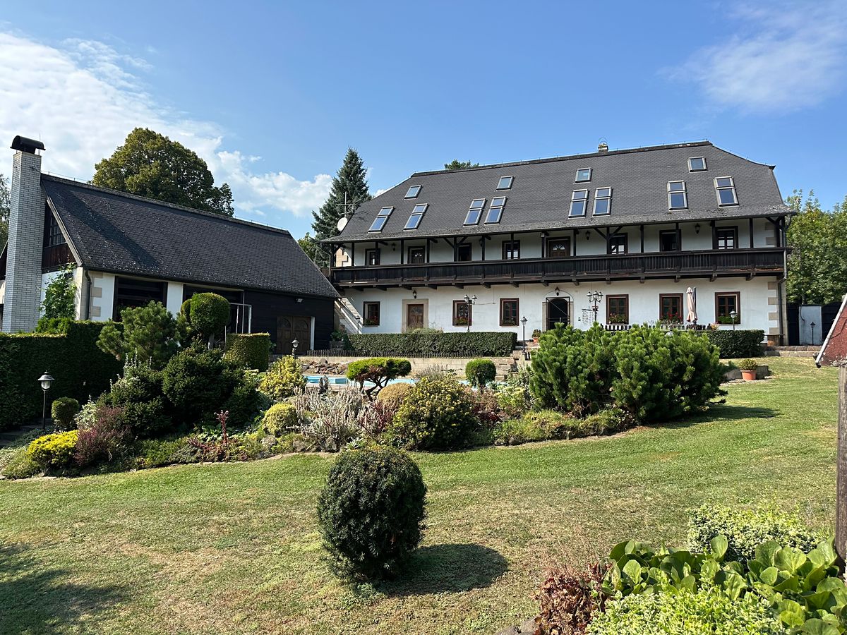 Prodej vícegeneračního domu 635 m², pozemek 36219 m²