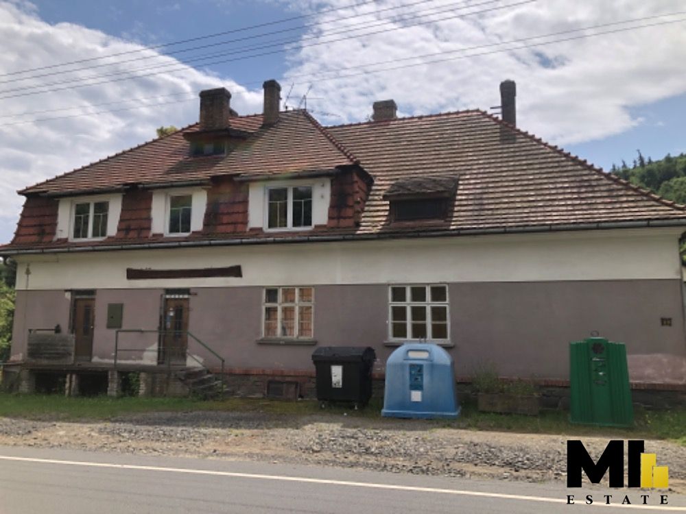 Prodej vily 325 m², pozemek 1498 m² – fotografie 2