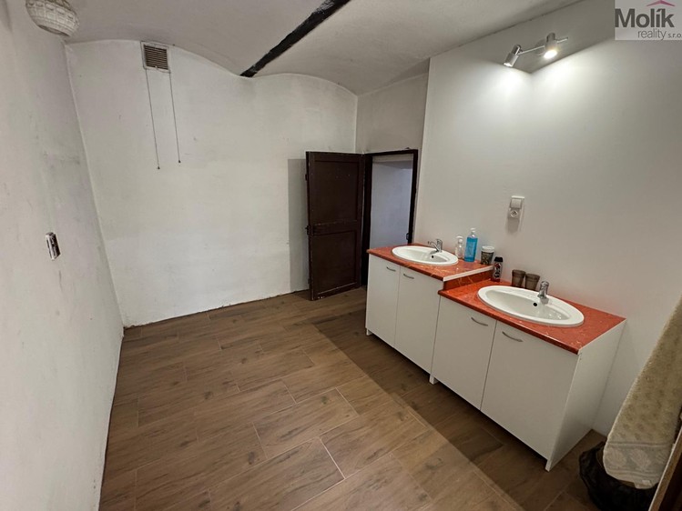 Будинок на продаж, 300 м² (19 з 39)