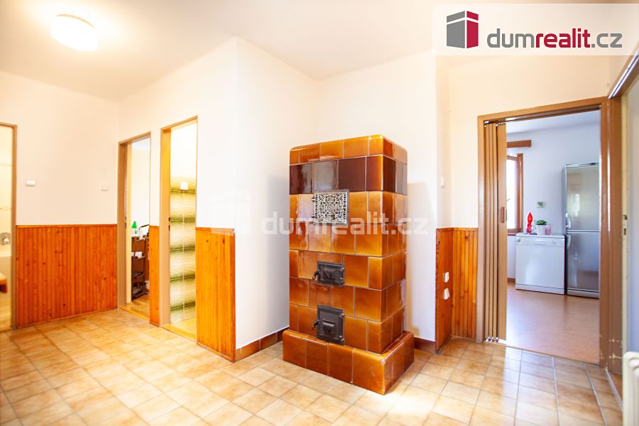 Prodej rodinného domu 321 m², pozemek 947 m² – fotografie 5