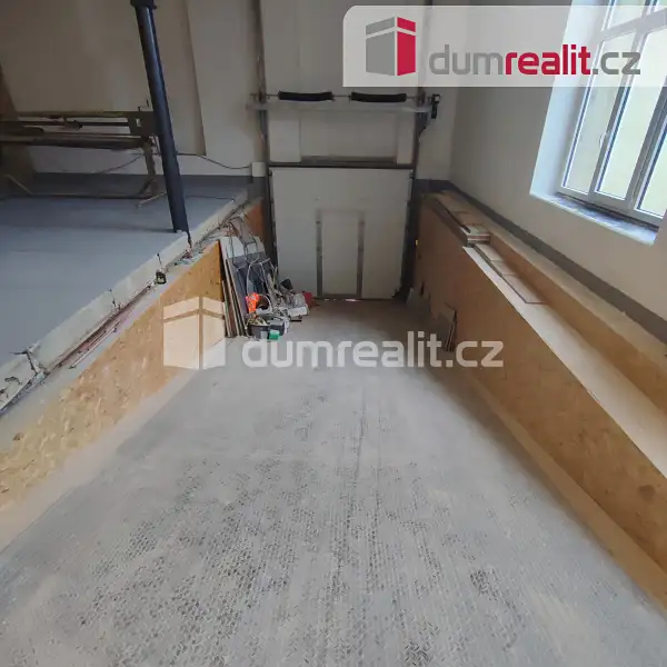 Pronájem výrobní haly, prostoru 200 m², Janská – náhled fotky 3