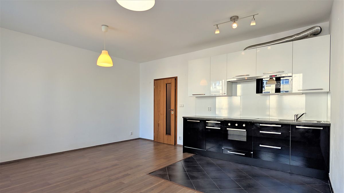 Pronájem bytu 1+kk 34 m²