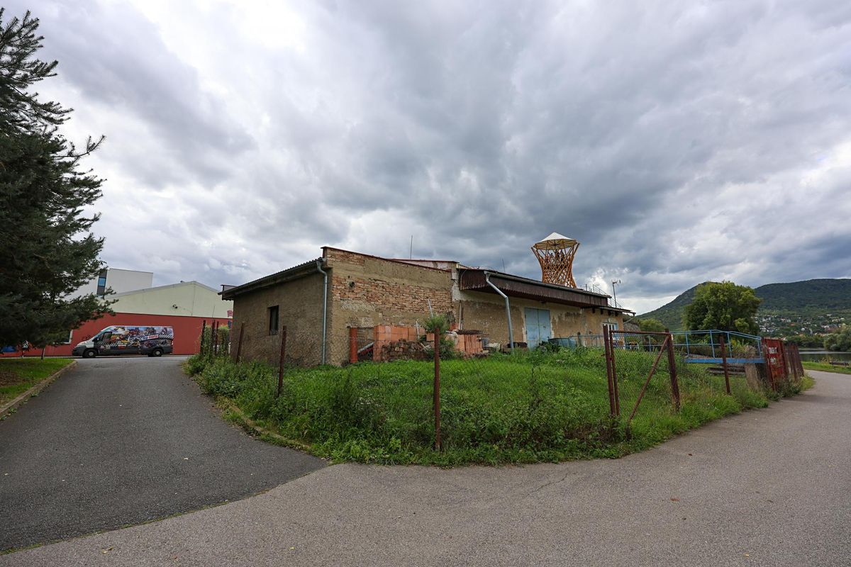 Prodej výrobní haly, prostoru 853 m² – fotografie 2