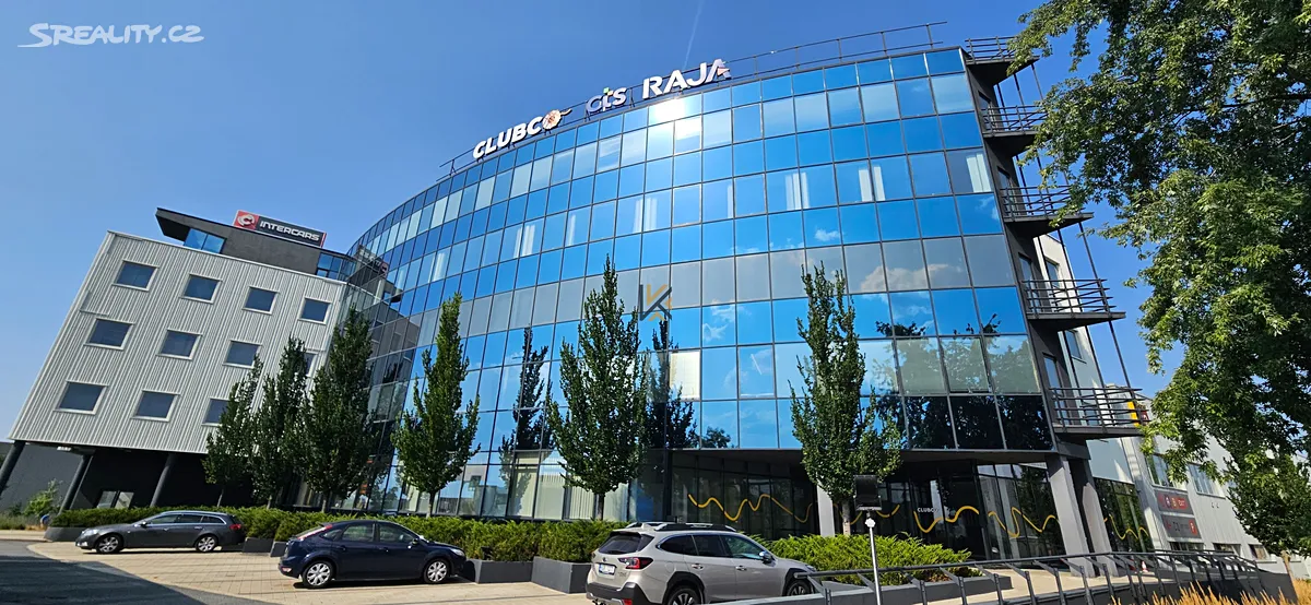 Pronájem kanceláře 322 m², Nupaky