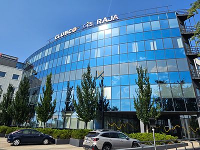 Pronájem kanceláře 322 m²