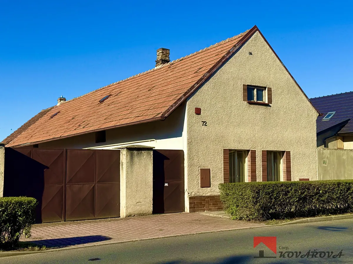 Prodej rodinného domu 252 m², pozemek 2927 m²
