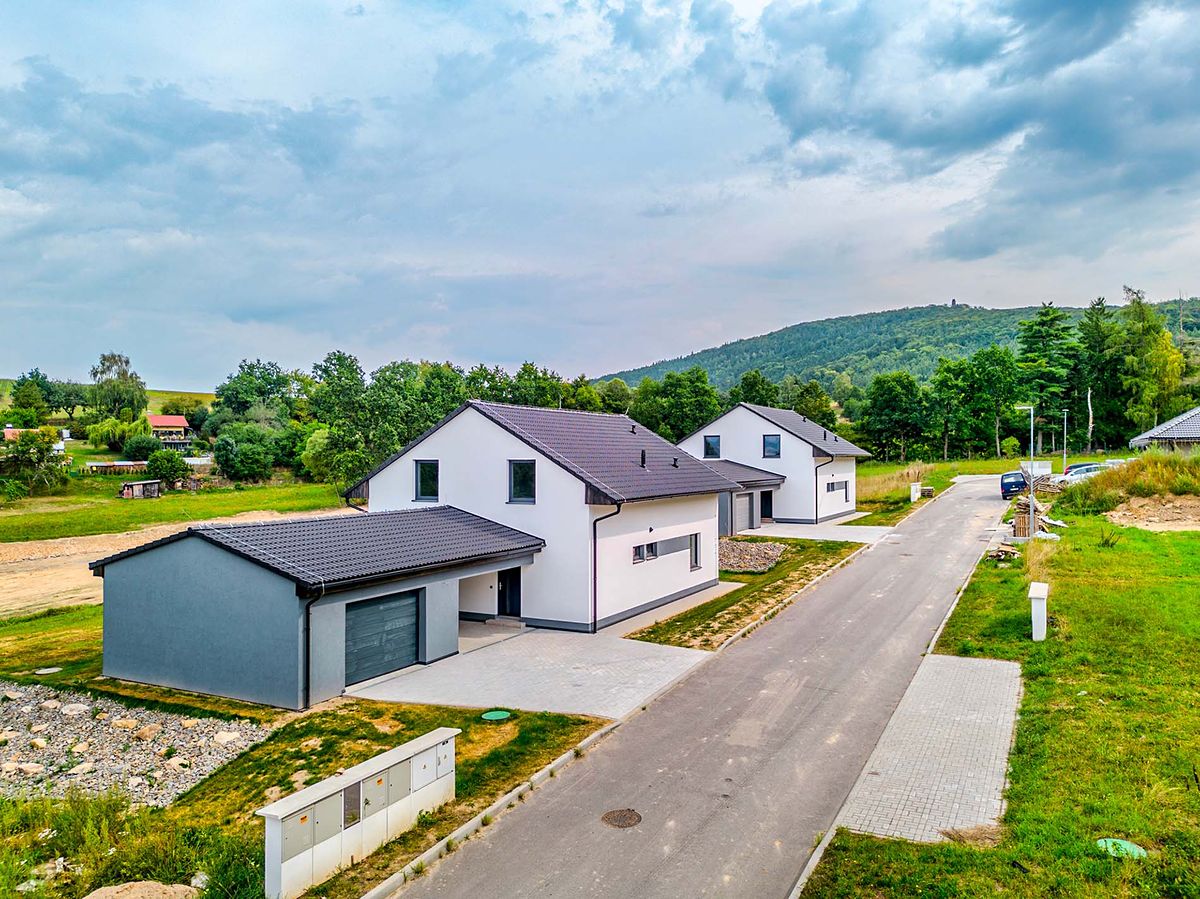 Prodej rodinného domu 248 m², pozemek 1000 m²