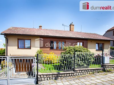 Prodej rodinného domu 321 m², pozemek 947 m²