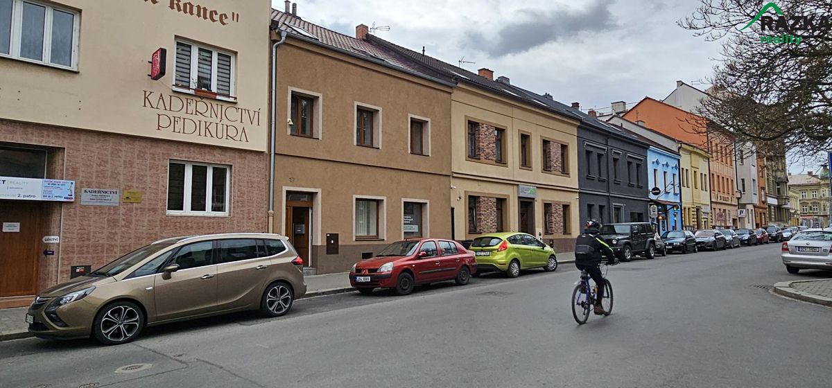 Prodej rodinného domu 263 m², pozemek 272 m²