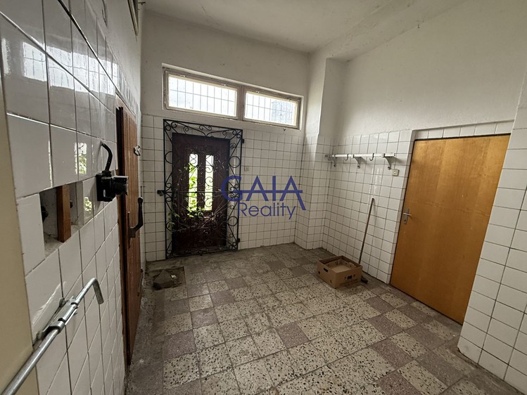 Prodej komerčního prostoru, 268 m² (12 z 20)