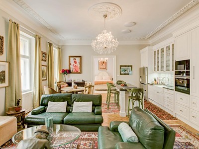 Pronájem bytu 4+kk 132 m²