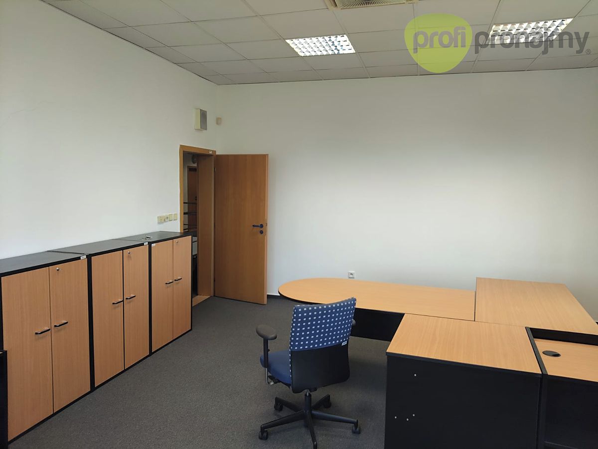 Pronájem kanceláře 37 m² – fotografie 3