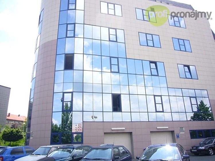 Pronájem komerčního prostoru, 24 m² (1 z 5)